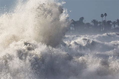 Dec 29, 2023 ... VENTURA, Calif. — Video shows the moment a huge wave swept over a sea wall and slammed into people on a beach in Ventura, California, ...